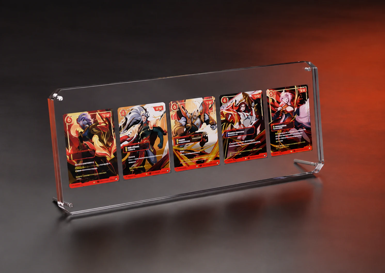 한정판 TCG 카드 다섯 장이 전시된 컬렉터블 디스플레이